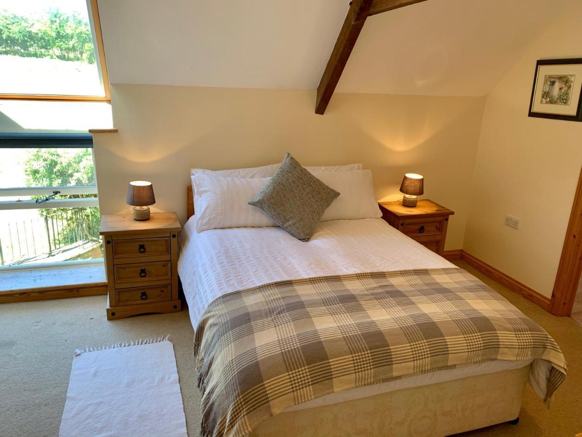The Granary Villa Abergavenny Bagian luar foto