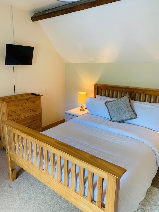 The Granary Villa Abergavenny Bagian luar foto